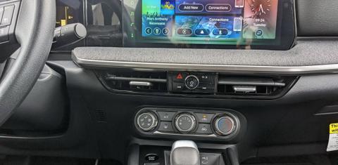 Nissan Kicks 2025