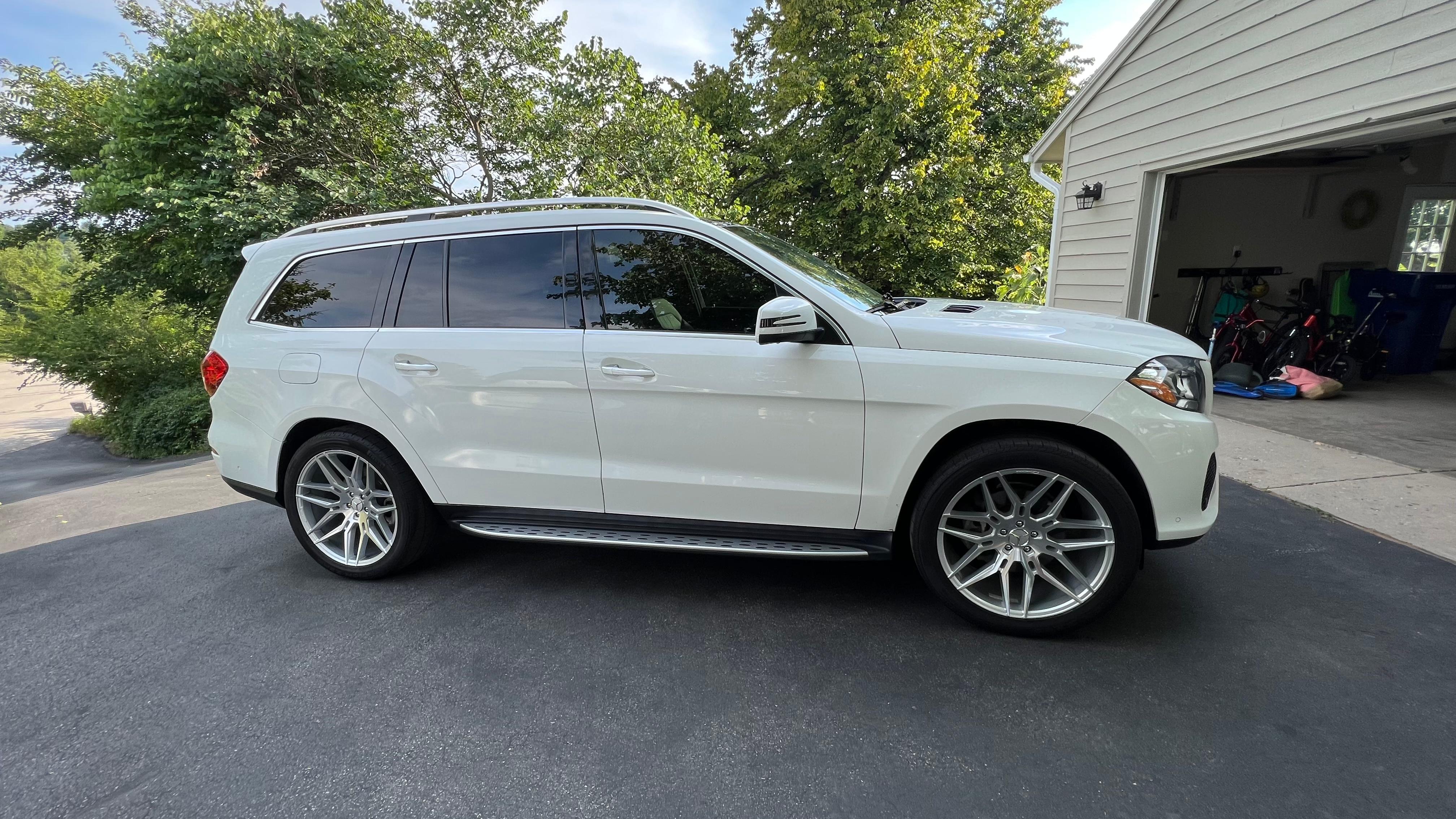 Mercedes-Benz GLS-Class 2017 rental in Traverse City, MI by Jaclyn C. | Turo