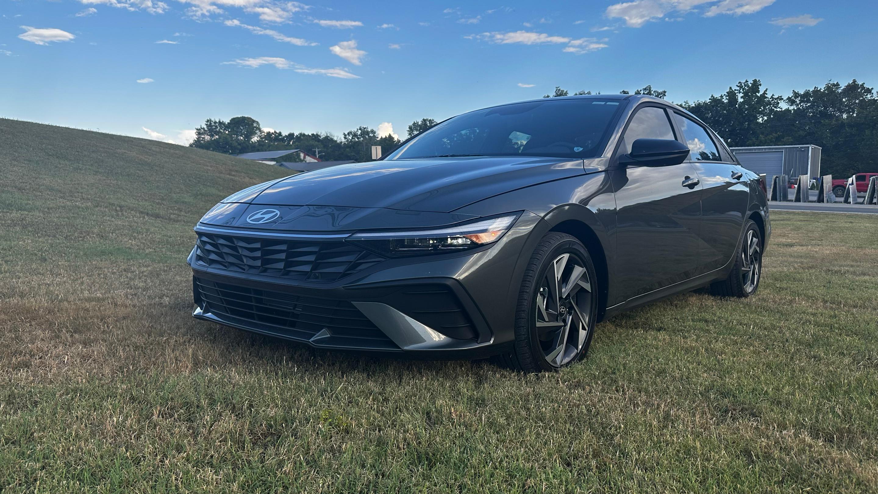 Hyundai Elantra 2025 in 