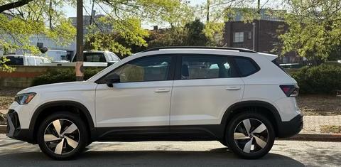 Volkswagen Taos 2025