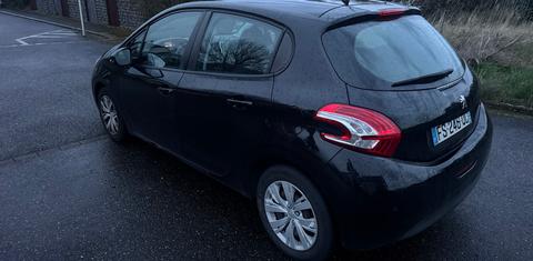 Peugeot 208 2014