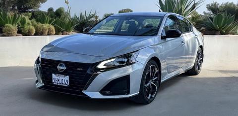Nissan Altima 2023
