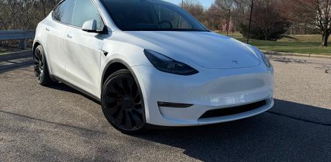 Tesla Model Y 2023