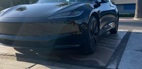 Tesla Model 3 2025