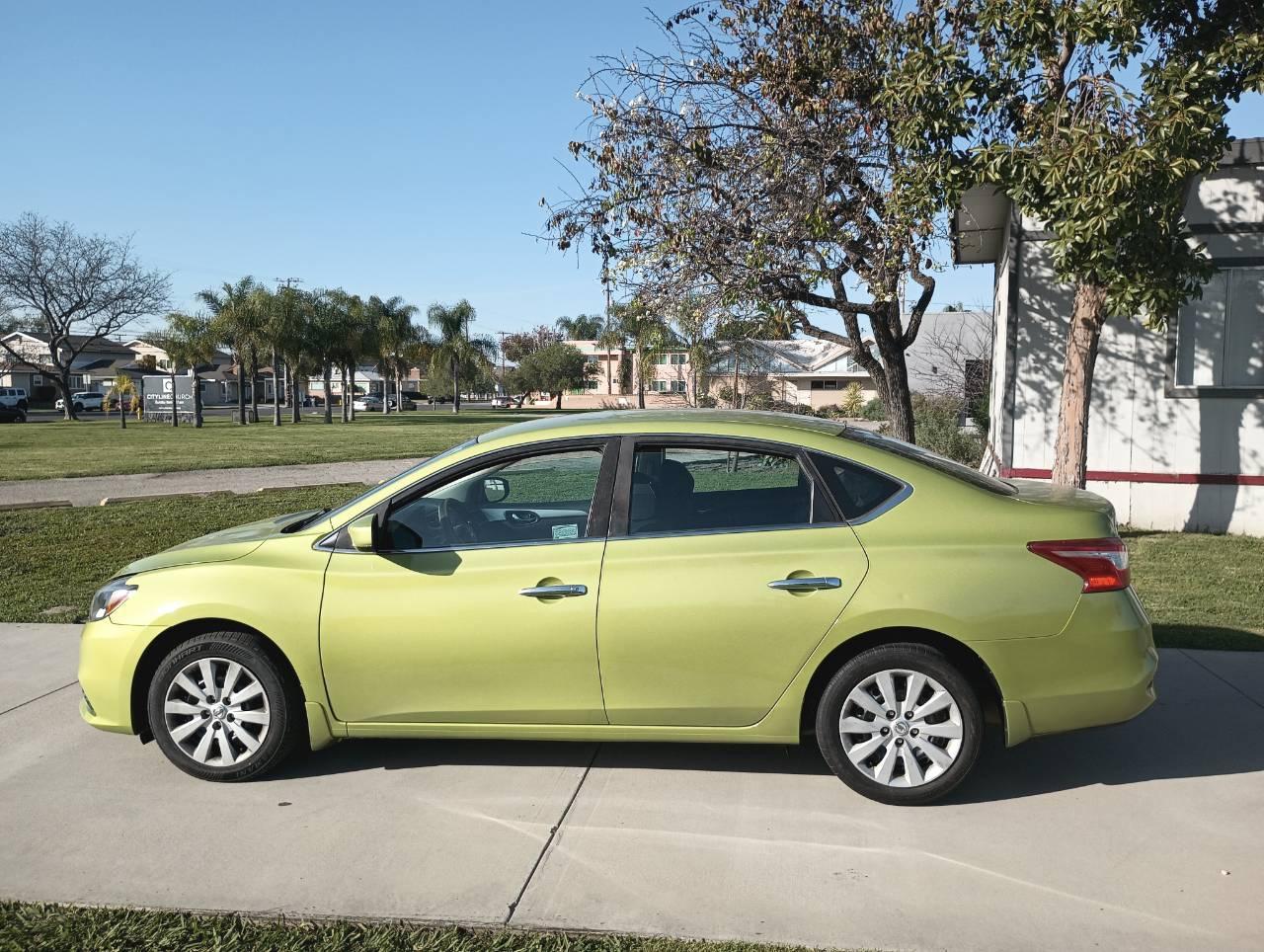 Nissan Sentra 2017 in 