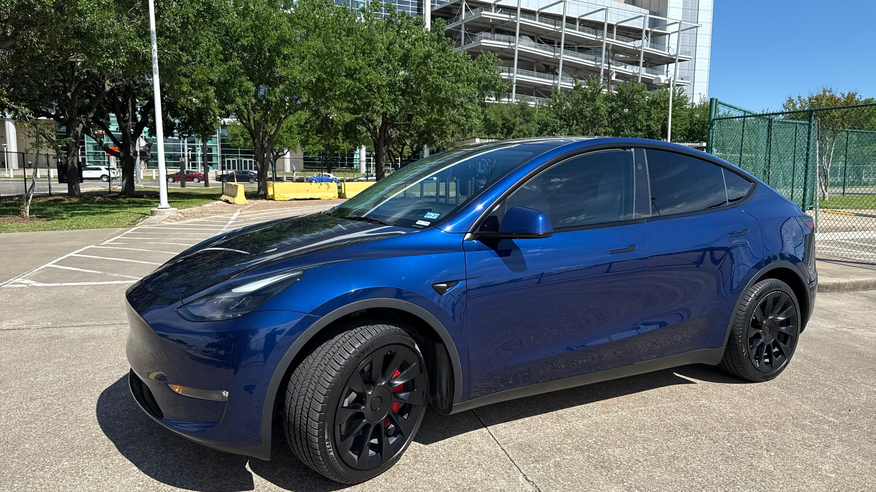 Tesla Model Y 2024 in Houston, TX