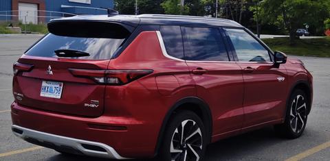 Mitsubishi Outlander Plug-In Hybrid 2025