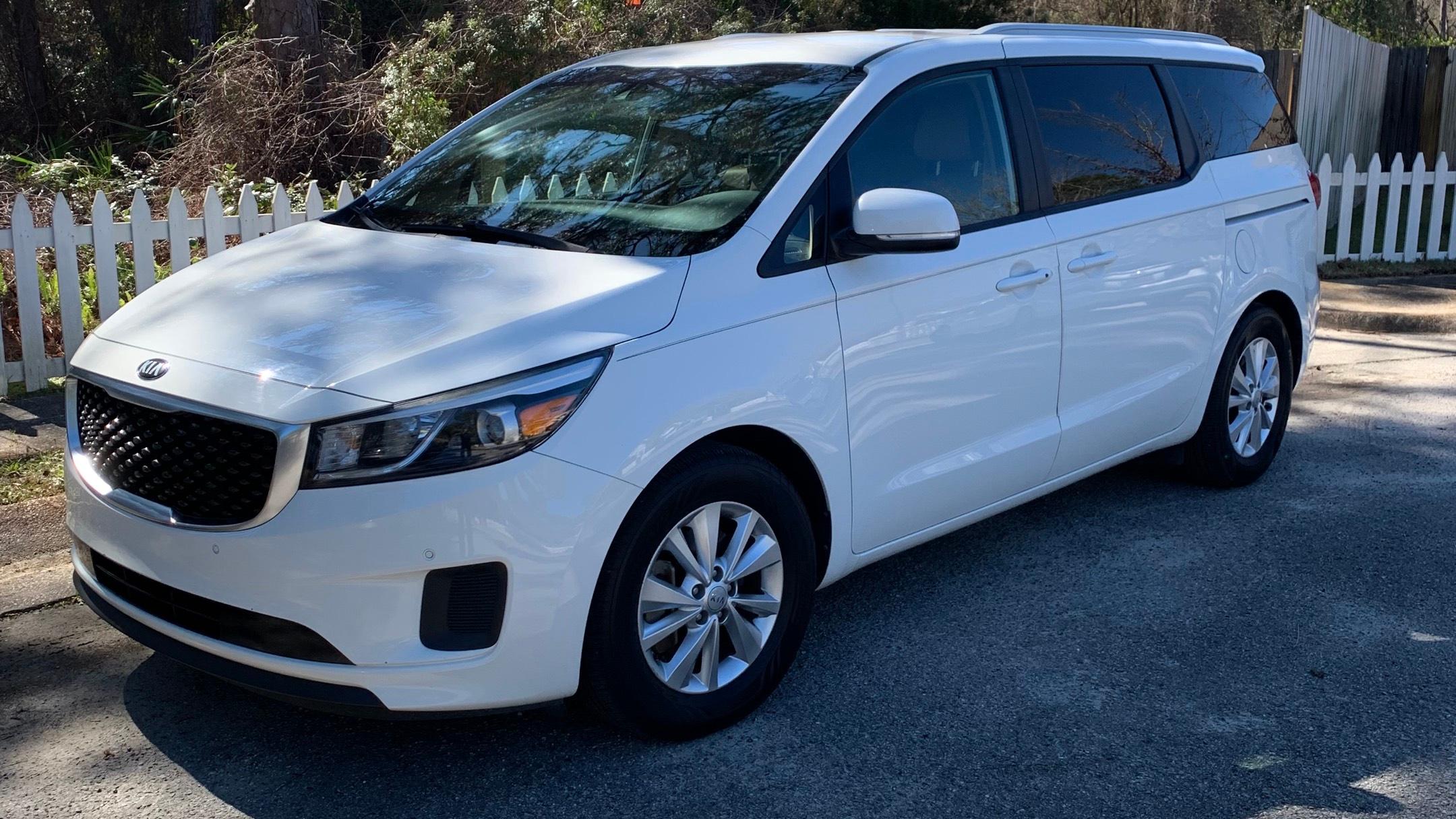 2017 Kia White Kia Van 2017 Kia Sedona Grand Sedona CRDi SX Seater