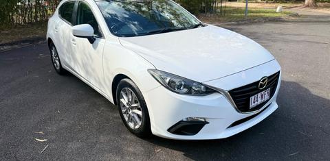 Mazda MAZDA3 2015