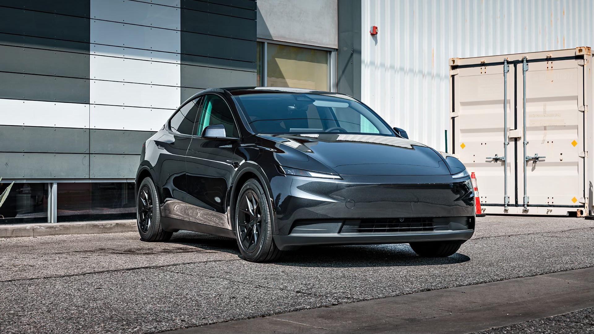 Tesla Model Y 2026 in Miami, FL