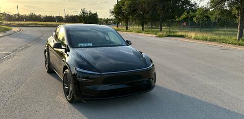 Tesla Model Y 2026