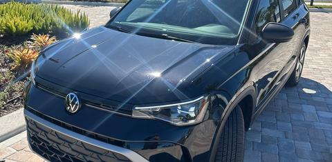 Volkswagen Taos 2025