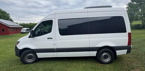 Mercedes-Benz Sprinter 2024
