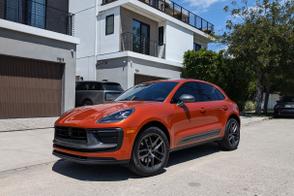 Porsche Macan car