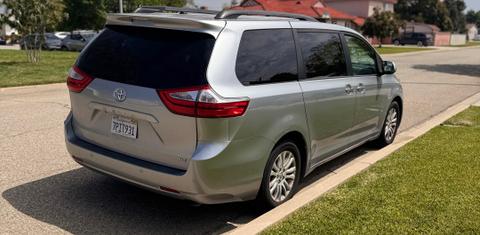 Toyota Sienna 2015