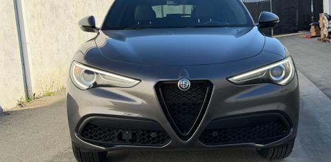 Alfa Romeo Stelvio 2023