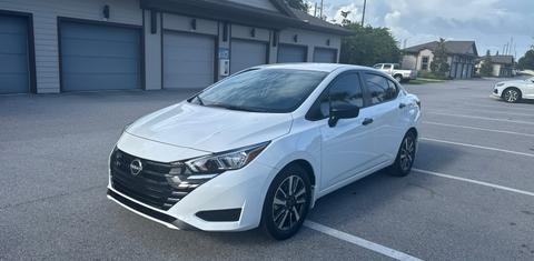 Nissan Versa 2024