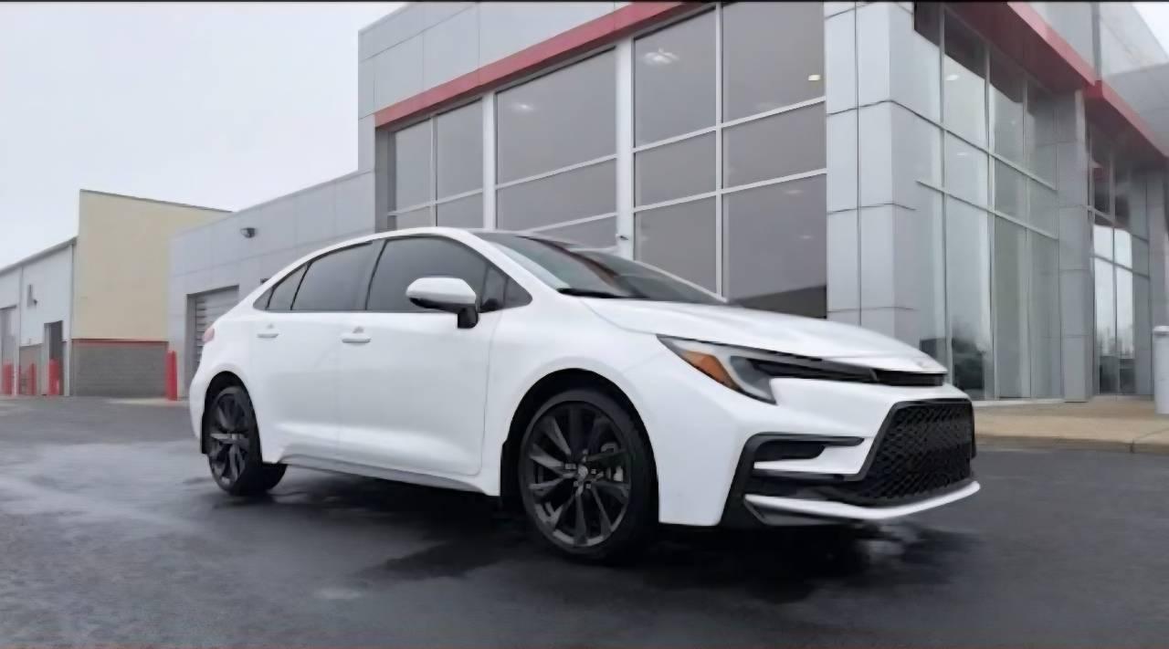 Toyota Corolla 2023 in Toledo, OH
