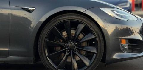 Tesla Model S 2017
