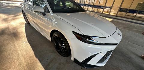 Toyota Camry Hybrid 2025