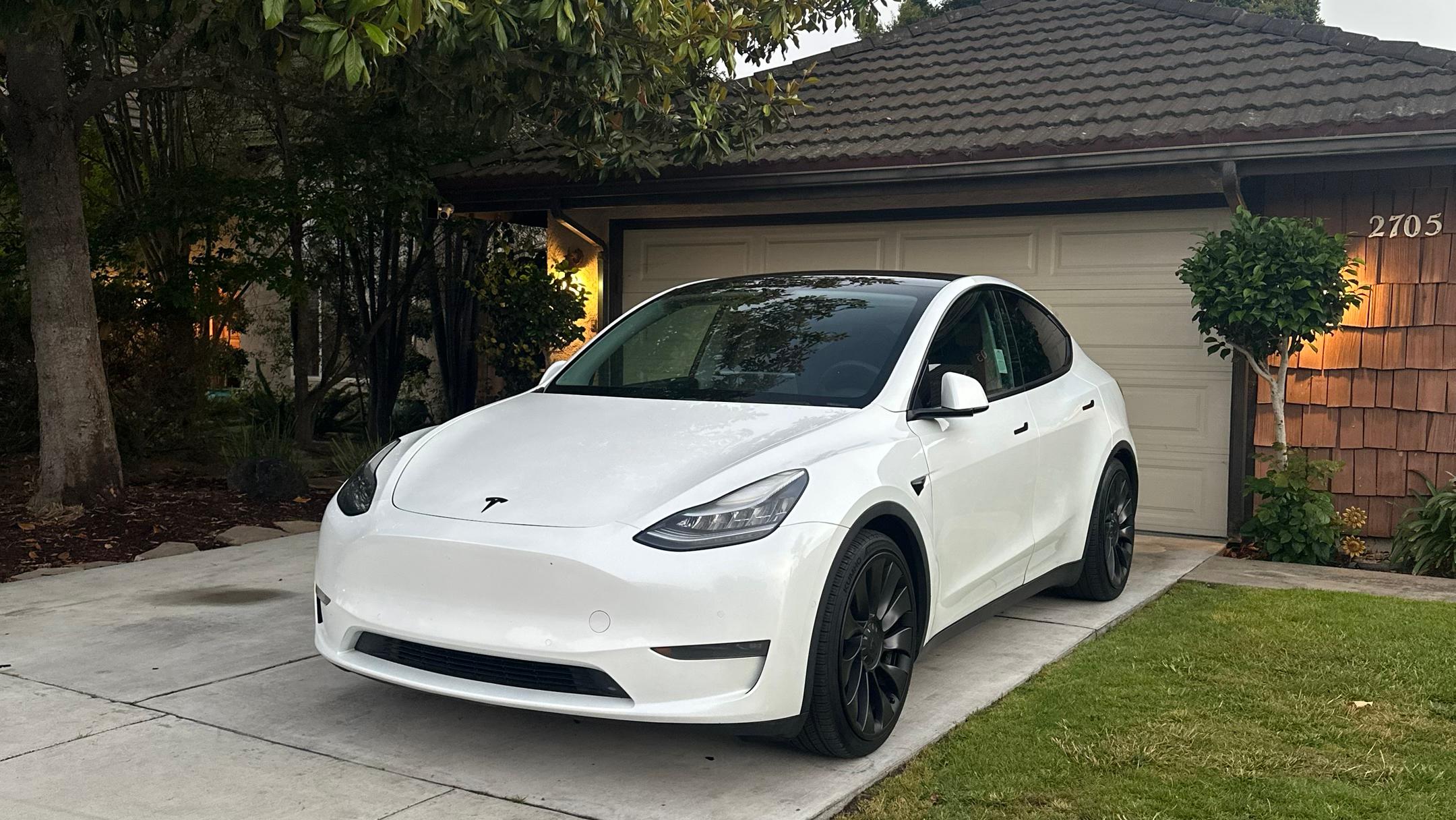 Tesla Model Y 2020 in Santa Maria, CA
