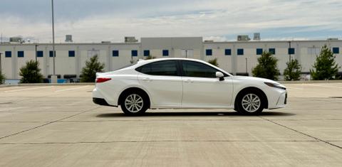 Toyota Camry Hybrid 2025