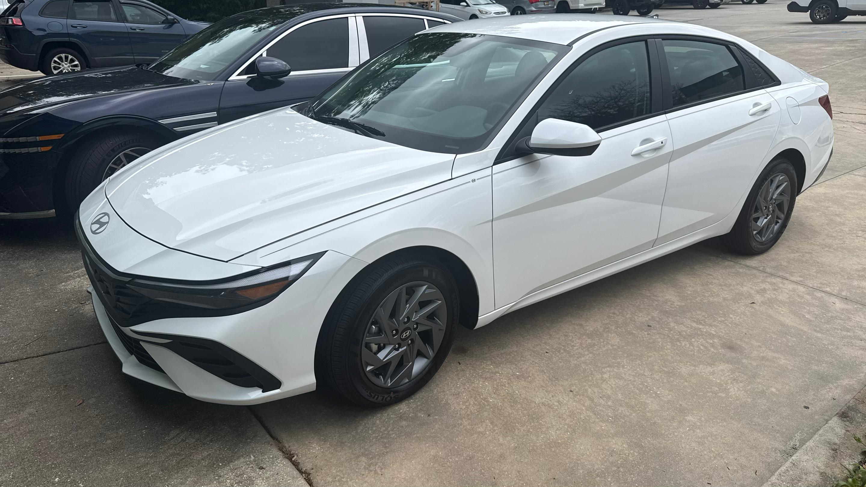 Hyundai Elantra Hybrid 2026 in South Daytona, FL