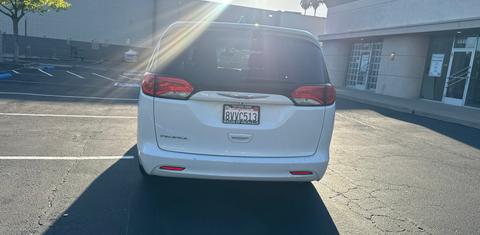 Chrysler Pacifica 2017