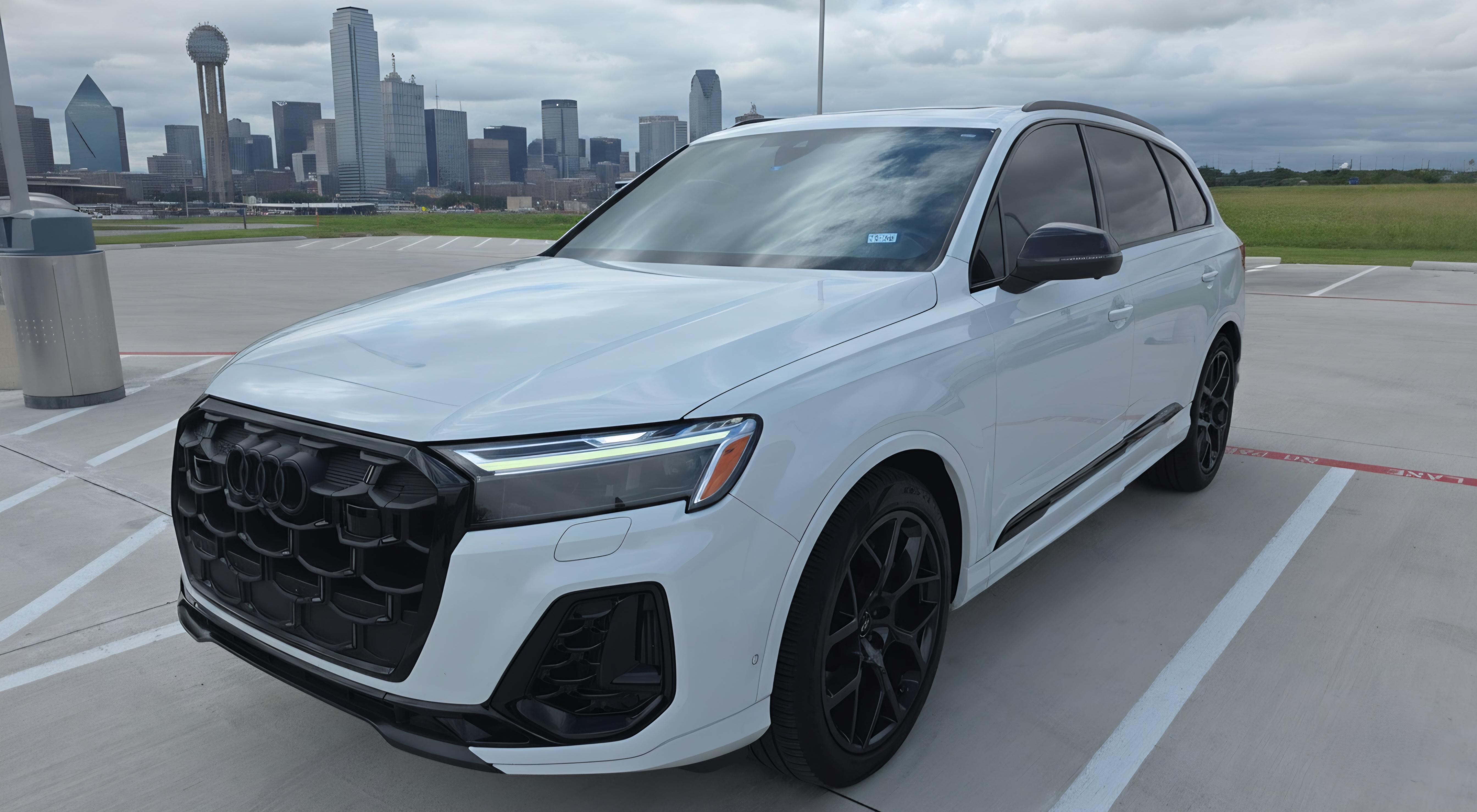 Audi SQ7 2025 in Irving, TX