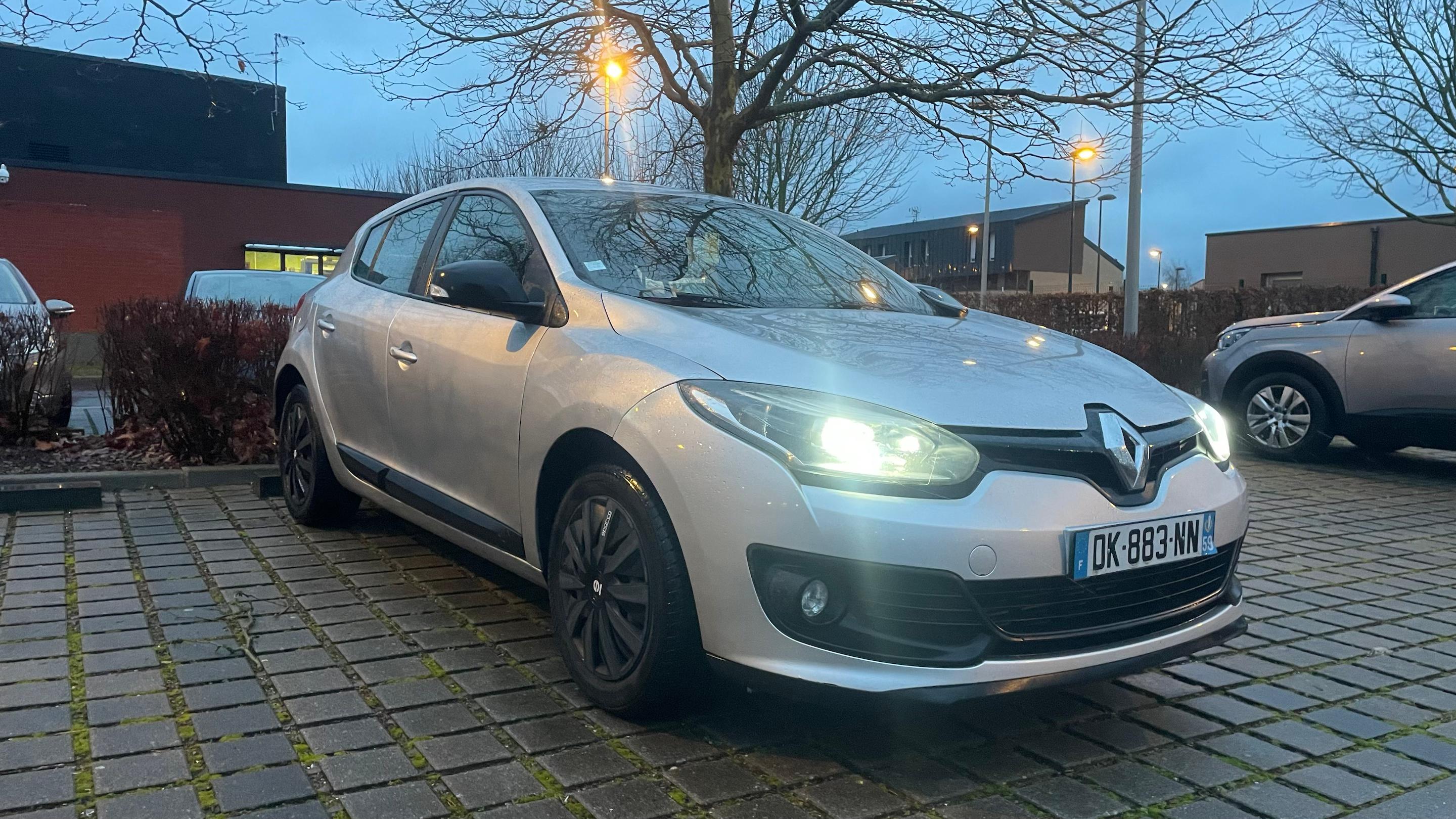 Renault MEGANE III 2014 à Escaudain