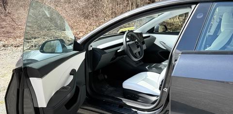 Tesla Model 3 2025