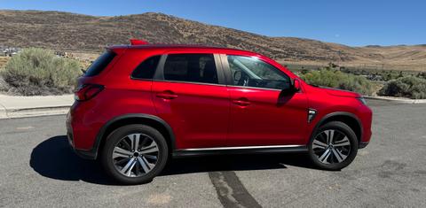 Mitsubishi Outlander Sport 2020