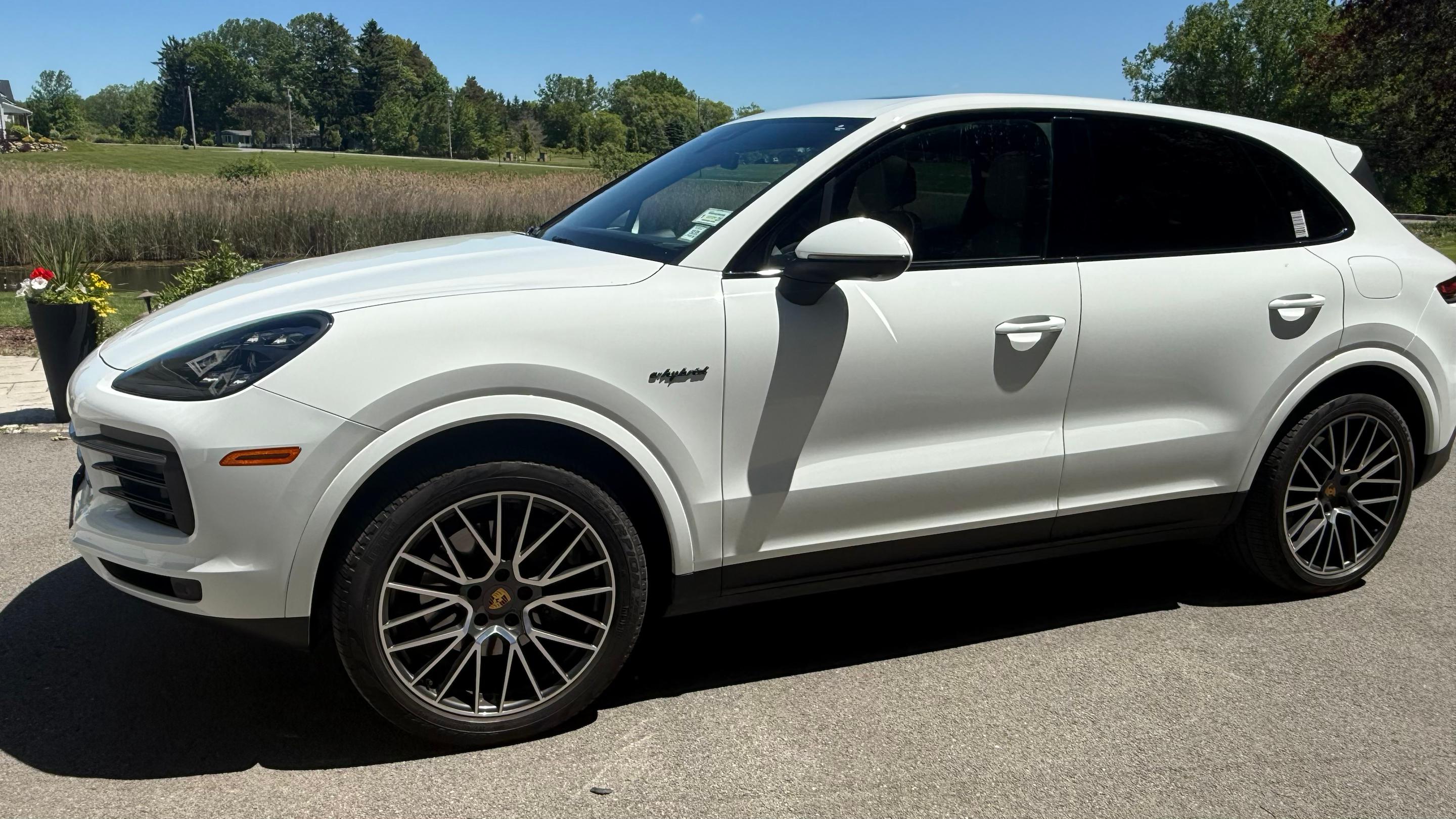 Porsche Cayenne 2021 in Rochester, NY