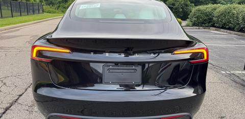 Tesla Model 3 2025