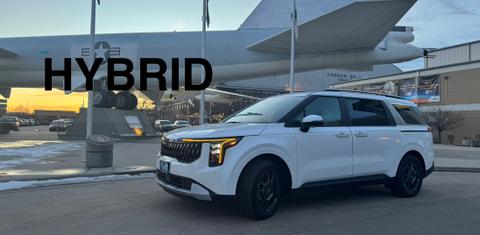 Kia Carnival Hybrid 2025