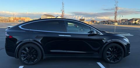 Tesla Model X 2020
