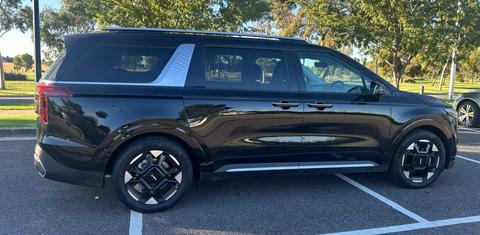 Kia CARNIVAL 2025