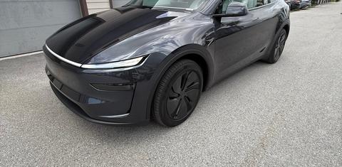Tesla Model Y 2026