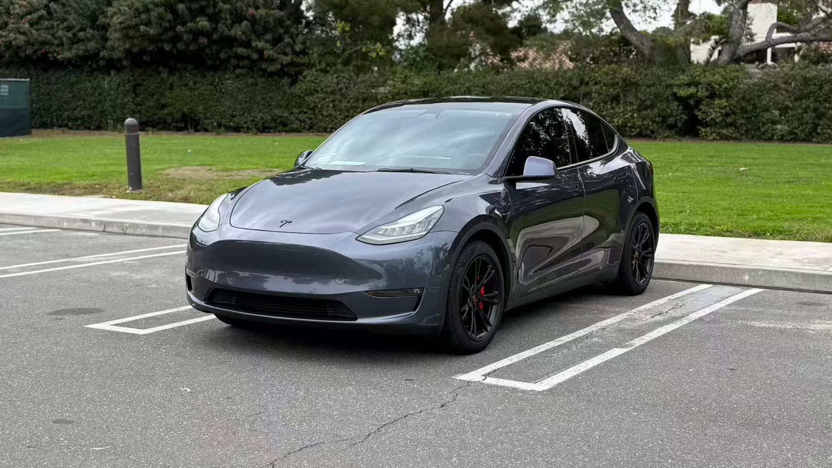 Tesla Model Y 2021 in Irvine, CA