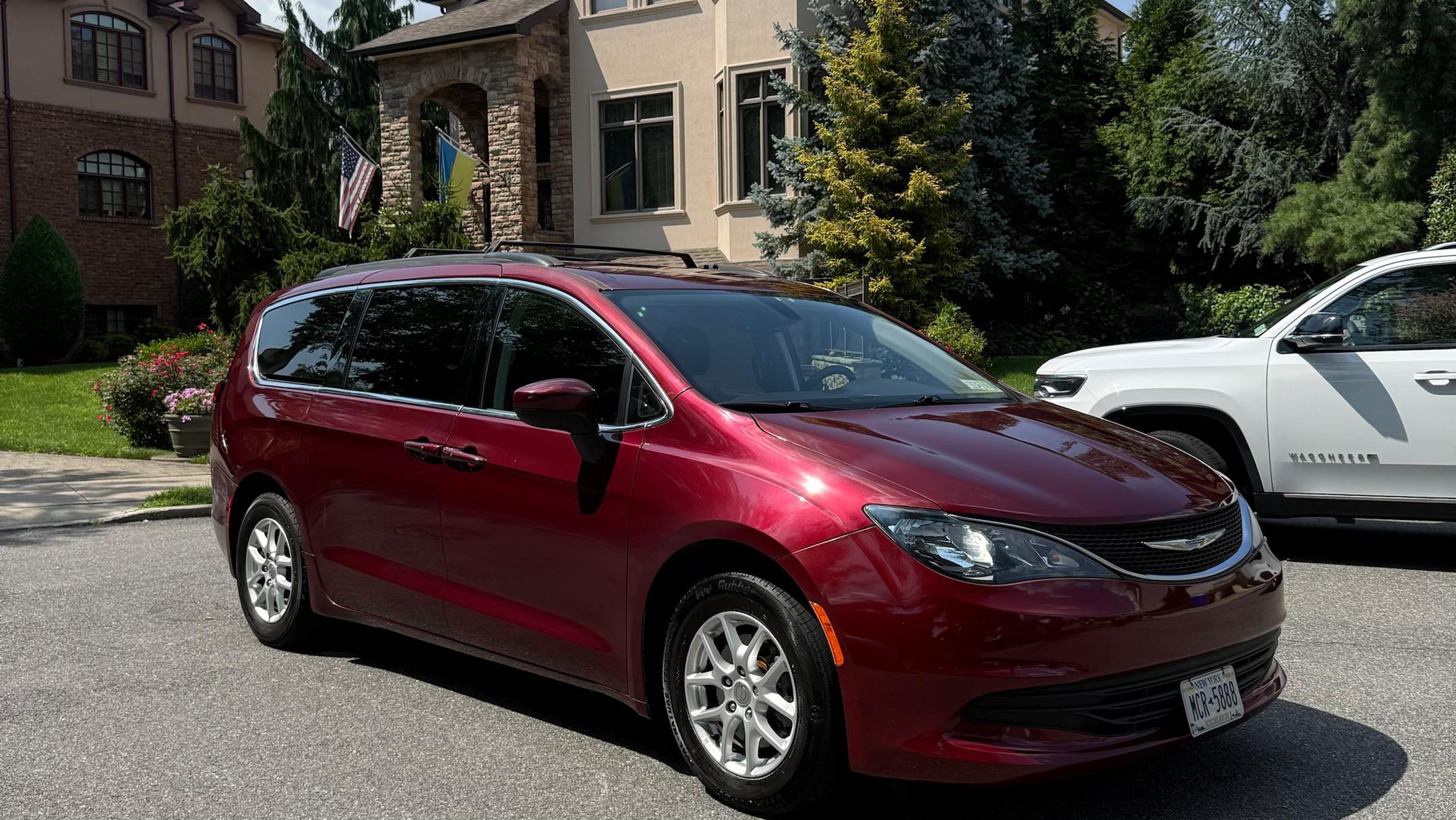 Chrysler Pacifica 2020 in Staten Island, NY