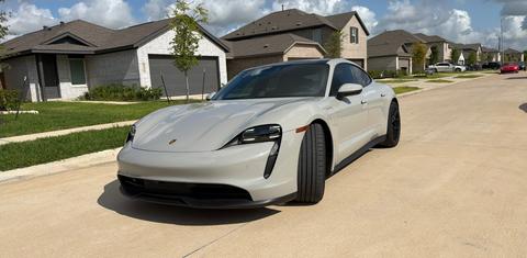 Porsche Taycan 2023