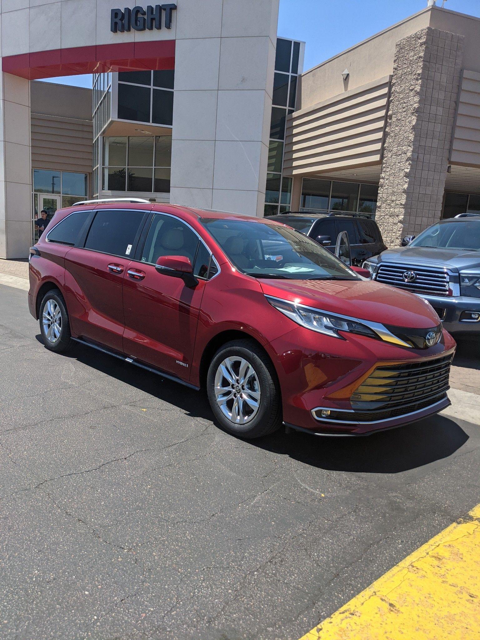 Toyota Sienna 2021 in 