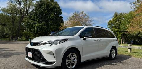 Toyota Sienna 2023