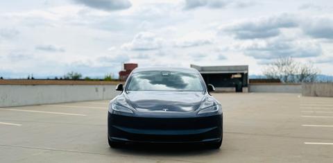 Tesla Model 3 2025