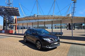 Nissan QASHQAI 2015 in Newington