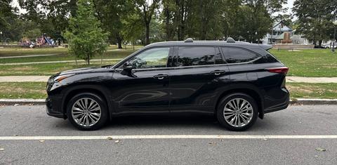 Toyota Highlander 2022