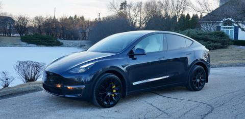 Tesla Model Y 2024