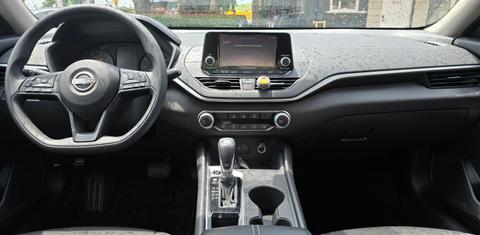 Nissan Altima 2023