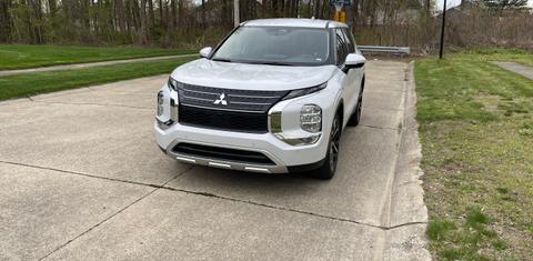 Mitsubishi Outlander 2024