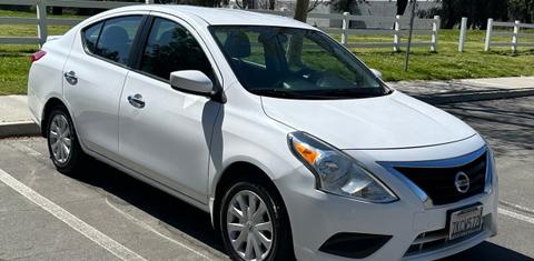 Nissan Versa 2015